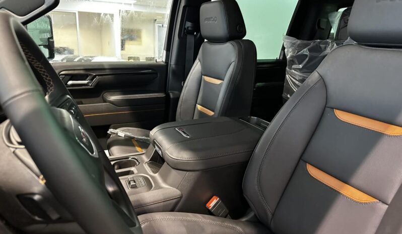 
								2026 GMC Sierra 2500 Crew Cab Long Box 4 full									