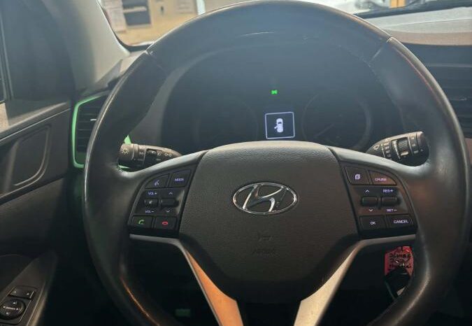 
								2017 Hyundai Tucson Awd 2.0l Premium full									