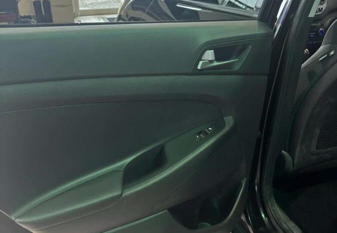 
								2017 Hyundai Tucson Awd 2.0l Premium full									