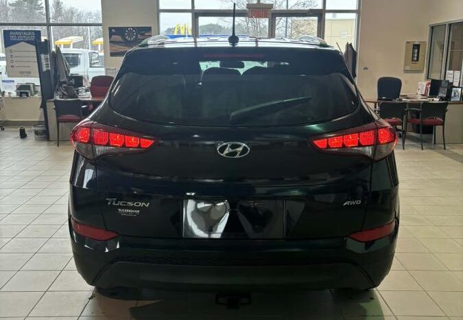 
								2017 Hyundai Tucson Awd 2.0l Premium full									