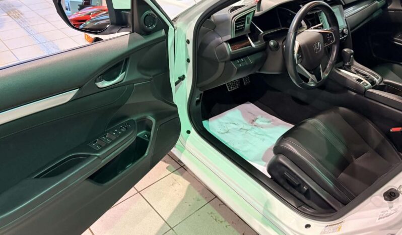 
								2019 Honda Civic Sedan Sport Cvt full									