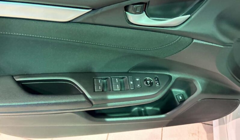 
								2019 Honda Civic Sedan Sport Cvt full									