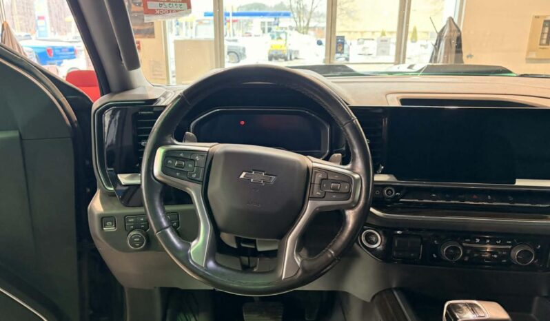 
								2022 Chevrolet Silverado 1500 Crew Cab 4×4 Lt full									