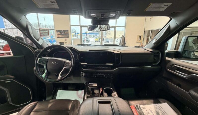 
								2022 Chevrolet Silverado 1500 Crew Cab 4×4 Lt full									