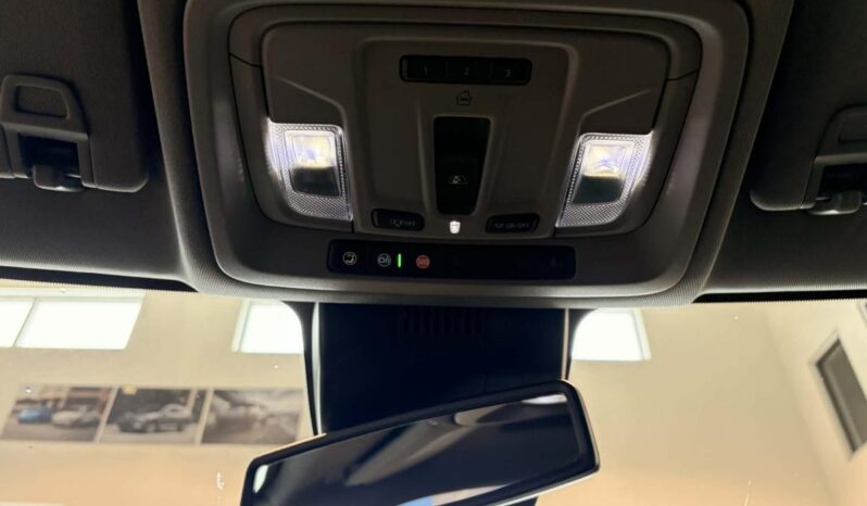 
								2022 Chevrolet Silverado 1500 Crew Cab 4×4 Lt full									