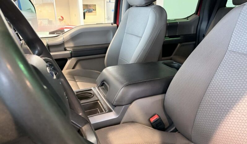 
								2022 Ford F-250 4×4 – Crew Cab Xlt FX4 full									