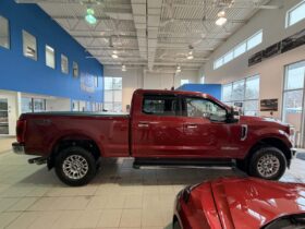 2022 Ford F-250 4×4 – Crew Cab Xlt FX4