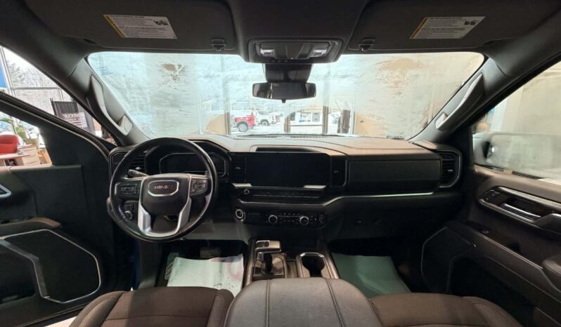 
								2023 GMC Sierra 1500 Elevation full									