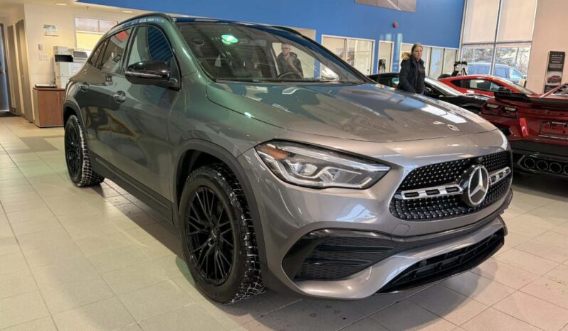 
								2023 Mercedes-Benz GLA 4matic Suv full									