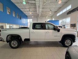 
										2024 Chevrolet Silverado 2500 4wd Crew Cab full									