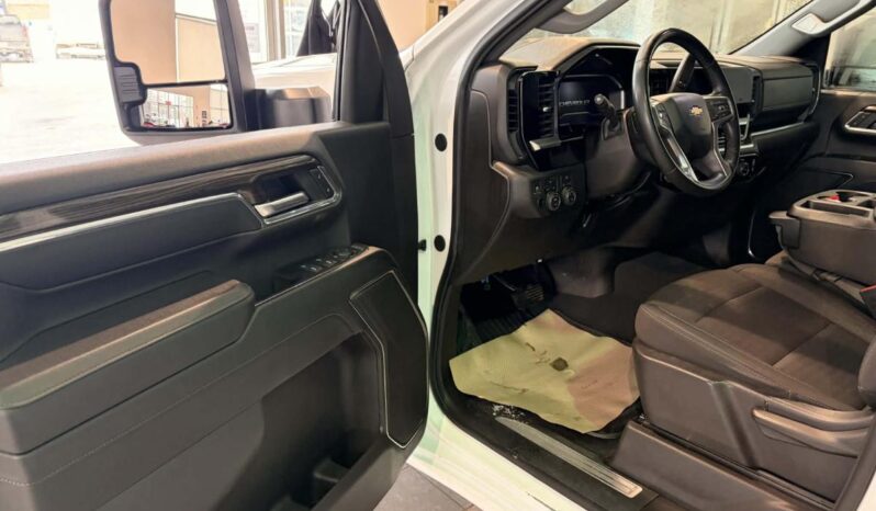 
								2024 Chevrolet Silverado 2500 4wd Crew Cab full									