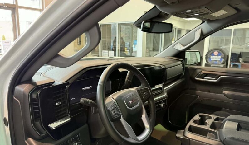 
								2024 GMC Sierra 1500 Crew Cab Standard full									