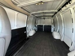 
										2024 GMC Savana Cargo 2500 Regular Wheelbase Rear-Wheel Drive full									