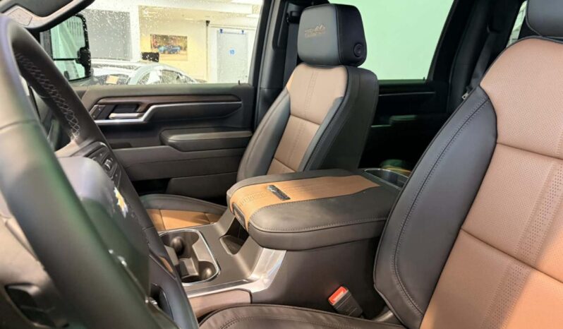 
								2026 Chevrolet Silverado 2500 4wd Crew Cab full									