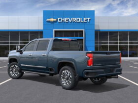 2026 Chevrolet Silverado 2500 4WD Crew Cab Standard Box High Country