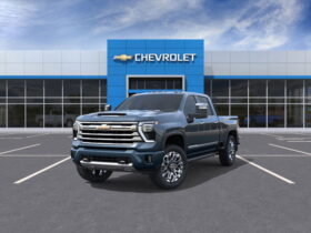 2026 Chevrolet Silverado 2500 4WD Crew Cab Standard Box High Country