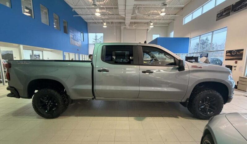 
								2026 Chevrolet Silverado 1500 Crew Cab Standard full									