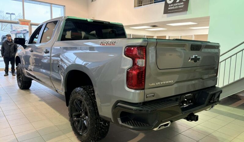 
								2026 Chevrolet Silverado 1500 Crew Cab Standard full									