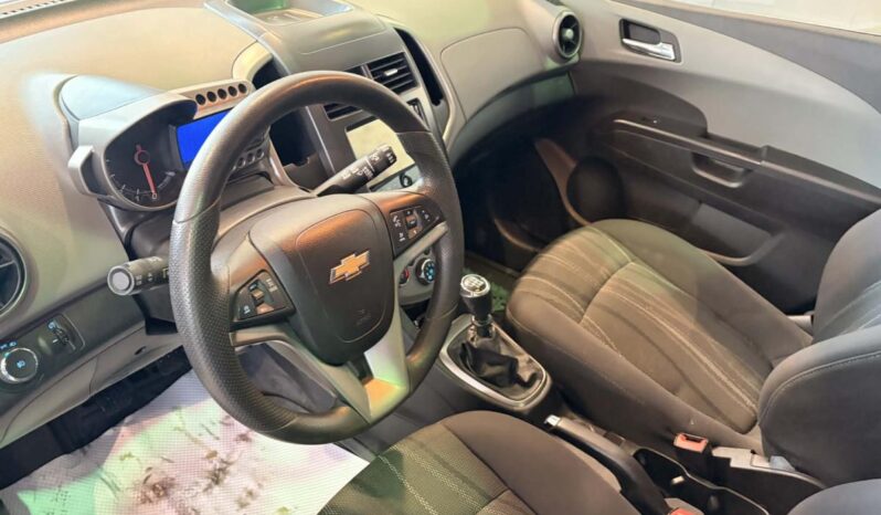 
								2015 Chevrolet Sonic 4 Lt – 5mt full									