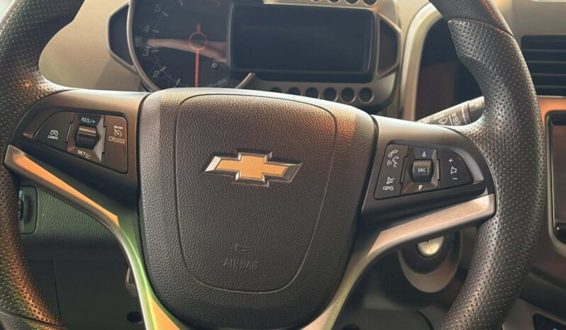 
								2015 Chevrolet Sonic 4 Lt – 5mt full									