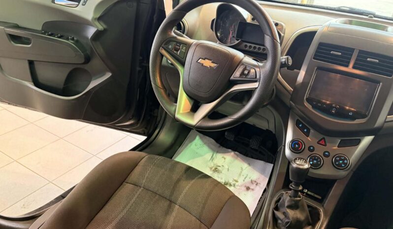 
								2015 Chevrolet Sonic 4 Lt – 5mt full									