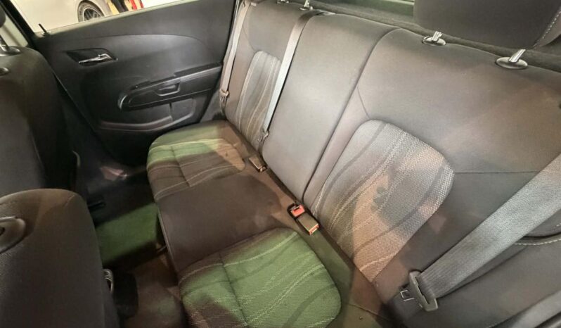 
								2015 Chevrolet Sonic 4 Lt – 5mt full									
