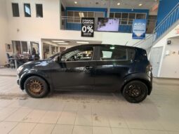 
										2015 Chevrolet Sonic 4 Lt – 5mt full									