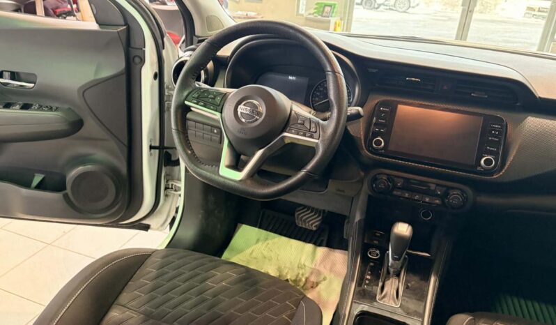 
								2021 Nissan Kicks Sv Cvt full									