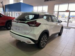 
										2021 Nissan Kicks Sv Cvt full									