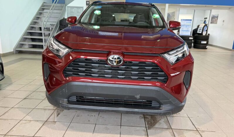 
								2022 Toyota RAV4 Xle Awd full									