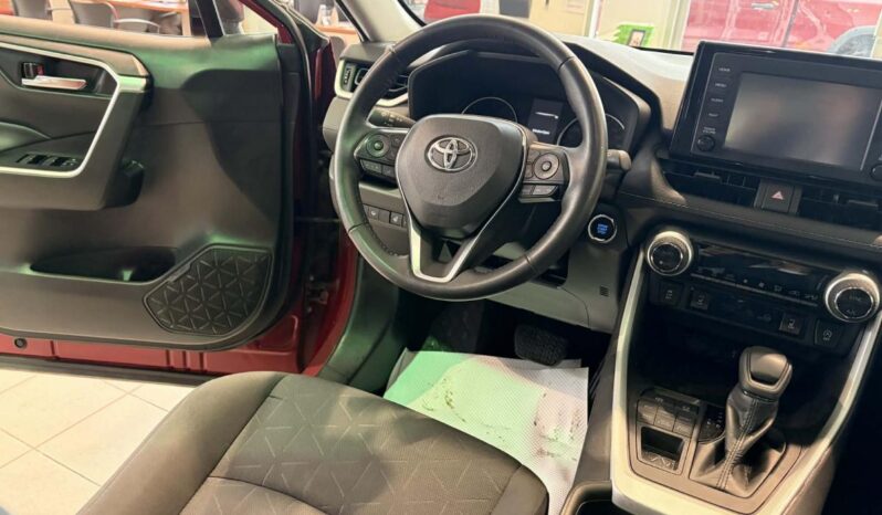 
								2022 Toyota RAV4 Xle Awd full									