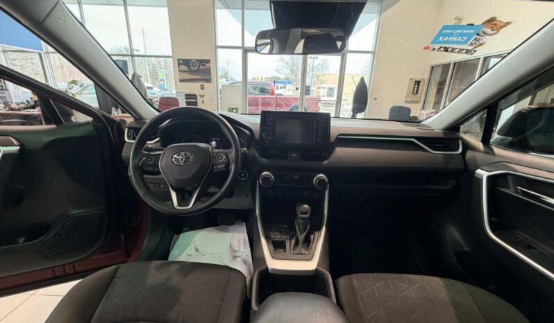 
								2022 Toyota RAV4 Xle Awd full									