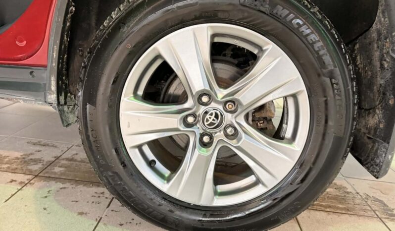 
								2022 Toyota RAV4 Xle Awd full									