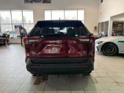
										2022 Toyota RAV4 Xle Awd full									