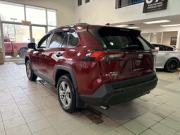 
										2022 Toyota RAV4 Xle Awd full									