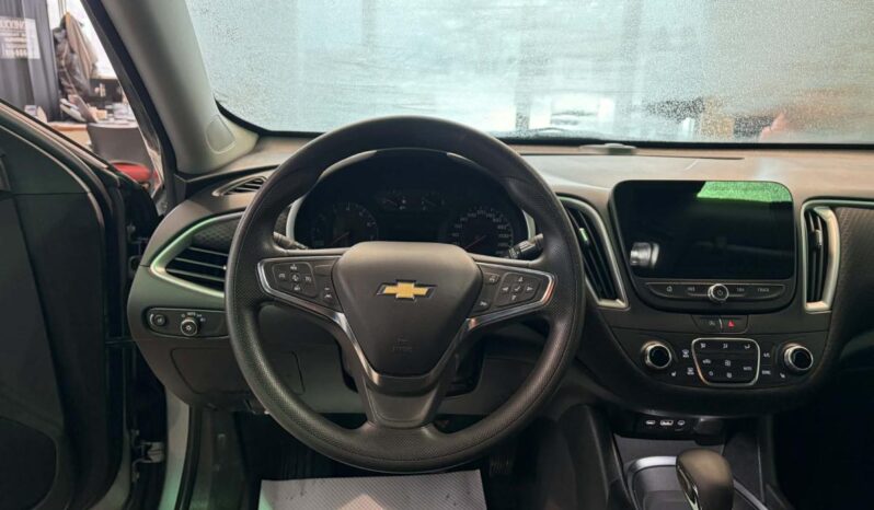 
								2024 Chevrolet Malibu 1LT full									