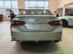 
										2024 Toyota Camry SE full									