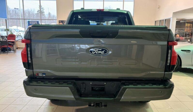 
								2025 Ford F-150 Lightning Xlt 4wd Supercrew full									