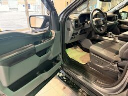 
										2025 Ford F-150 Lightning Xlt 4wd Supercrew full									