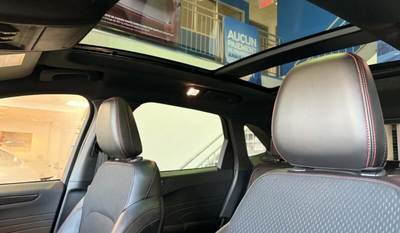 
								2025 Ford Escape St-Line Awd full									