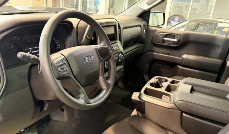 
								2026 Chevrolet Silverado 1500 Crew Cab Standard full									