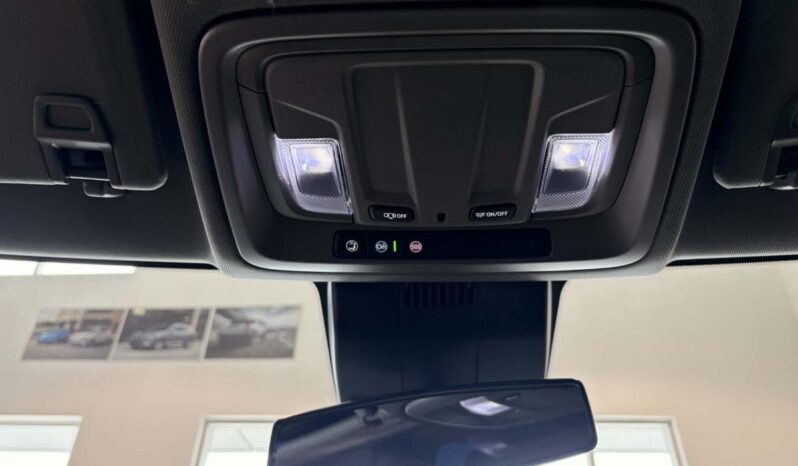 
								2026 Chevrolet Silverado 1500 Crew Cab Standard full									