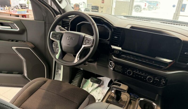 
								2026 Chevrolet Silverado 1500 Crew Cab Standard full									