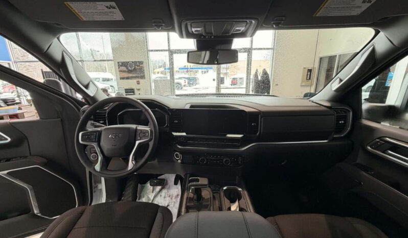 
								2026 Chevrolet Silverado 1500 Crew Cab Standard full									