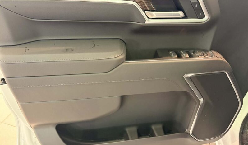 
								2026 Chevrolet Silverado 1500 Crew Cab Standard full									