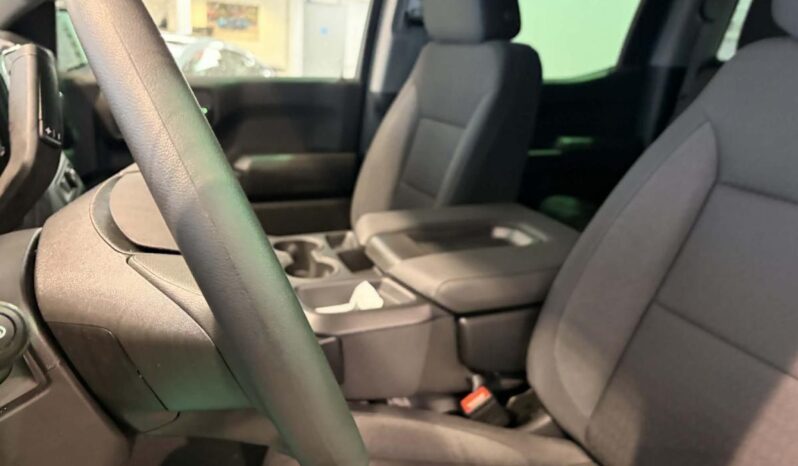 
								2026 Chevrolet Silverado 1500 Crew Cab Standard full									