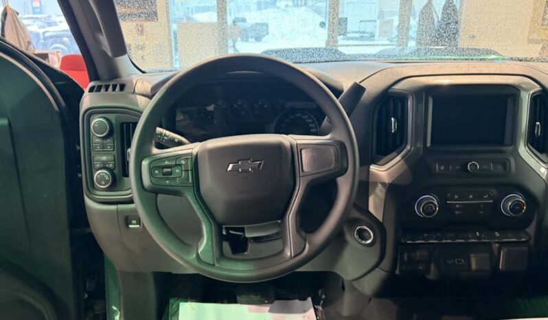 
								2026 Chevrolet Silverado 1500 Crew Cab Standard full									