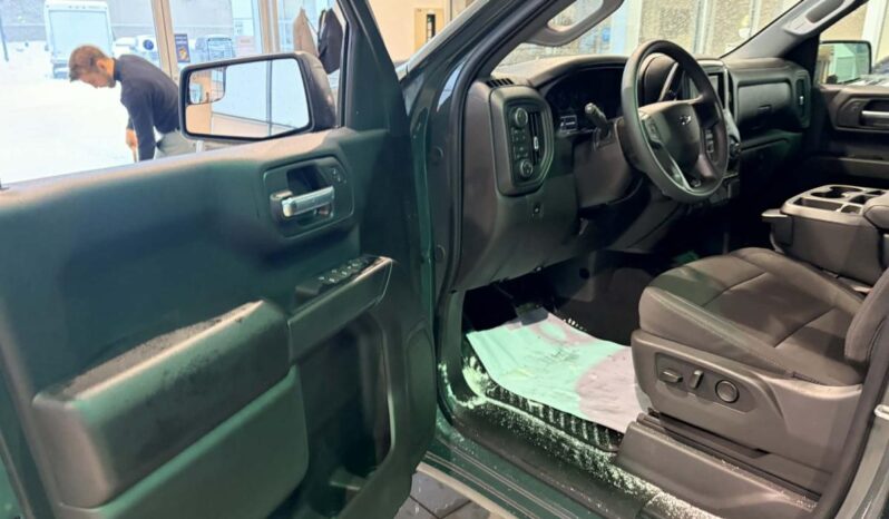 
								2026 Chevrolet Silverado 1500 Crew Cab Standard full									