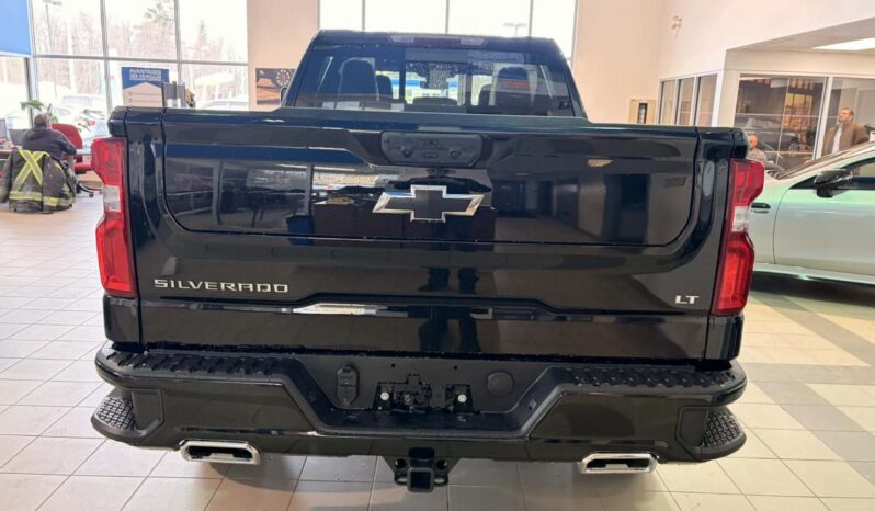 
								2026 Chevrolet Silverado 1500 Crew Cab Standard full									