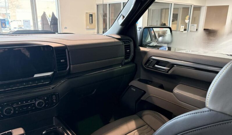 
								2026 Chevrolet Silverado 1500 Crew Cab Short Box 4 full									